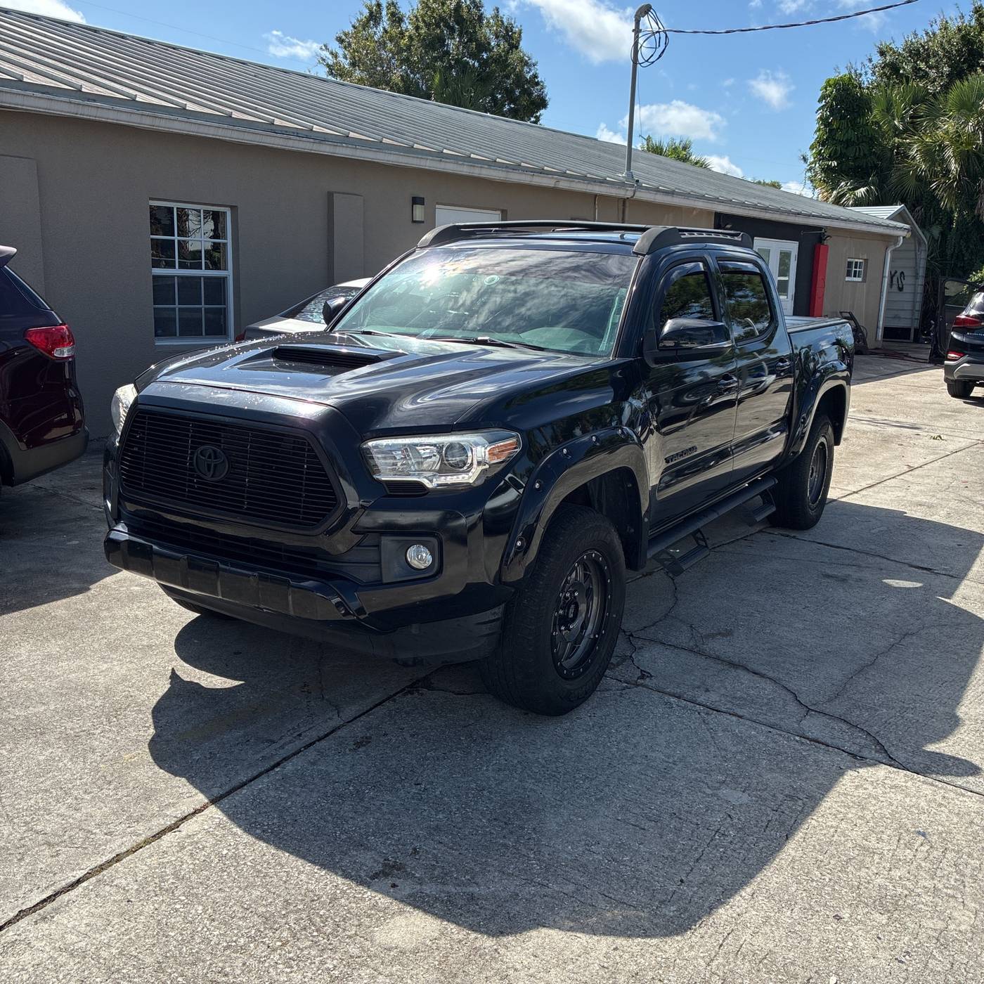 2017 Toyota Tacoma SR5 — Pickup Truck — 109,924 mi — Orlando, FL