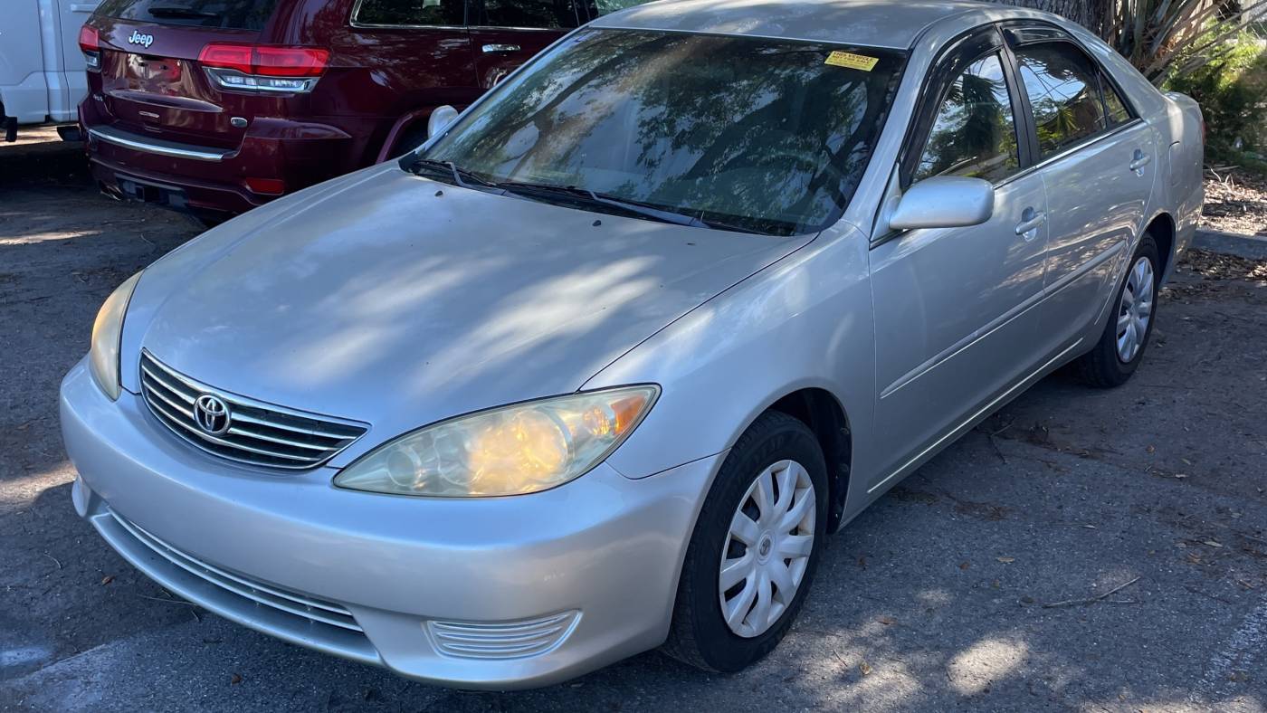 2005 Toyota Camry Base — Sedan — 111,989 mi — Orlando, FL