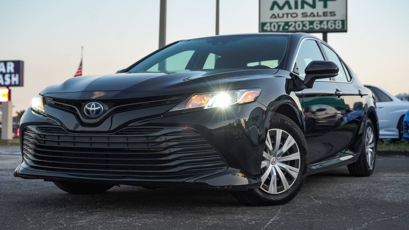 2020 Toyota Camry Hybrid LE — Sedan — 93,630 mi — Orlando, FL