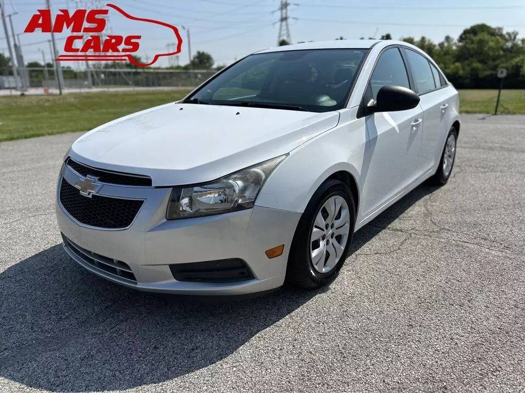 2013 Chevrolet Cruze LS — Sedan — 115,180 mi — Indianapolis, IN