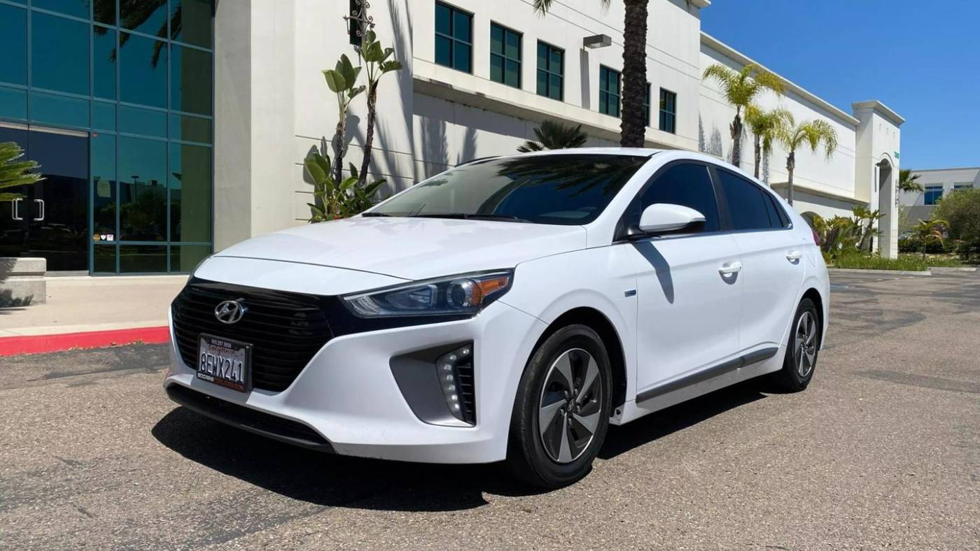 2018 Hyundai Ioniq Hybrid SEL — Hatchback — 198,897 mi — San Diego, CA