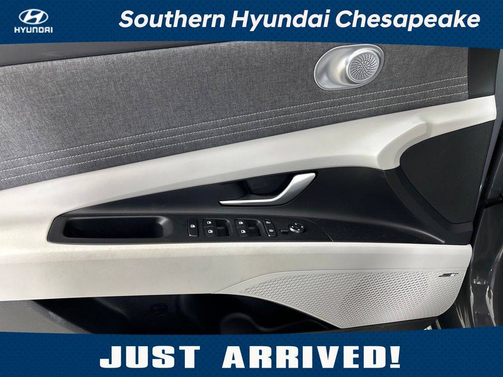 2025 Hyundai Elantra Limited — Sedan — 3,018 mi — Chesapeake, VA