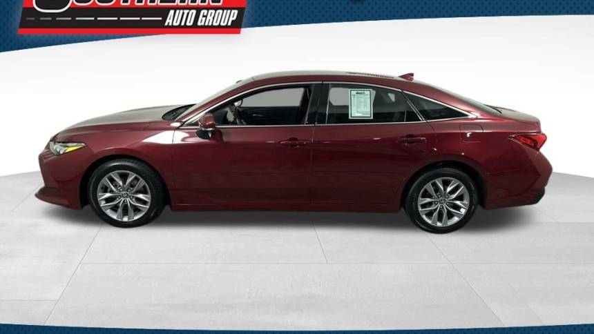2022 Toyota Avalon XLE