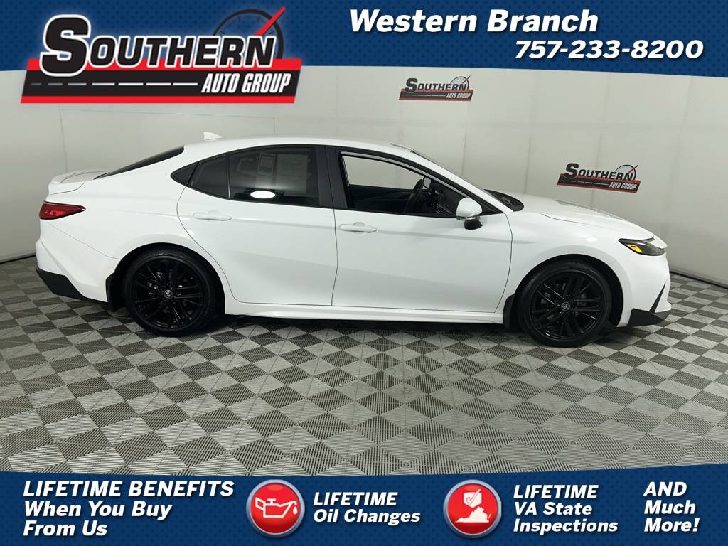 2025 Toyota Camry SE — Sedan — 5,197 mi — Chesapeake, VA