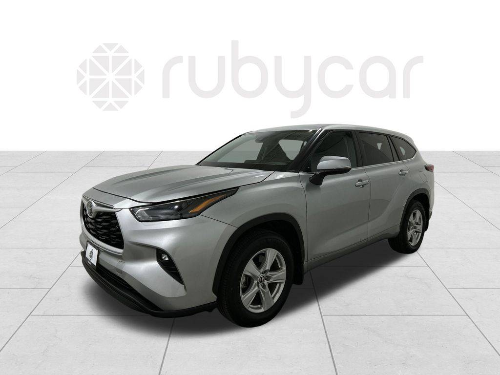 2024 Toyota Highlander LE — SUV — 22,349 mi — Flagstaff, AZ