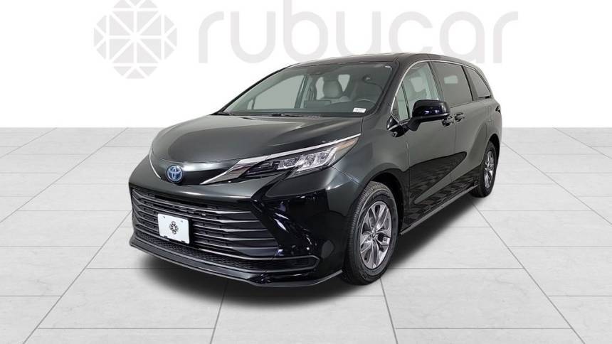 2023 Toyota Sienna LE — Minivan — 42,472 mi — Matteson, IL