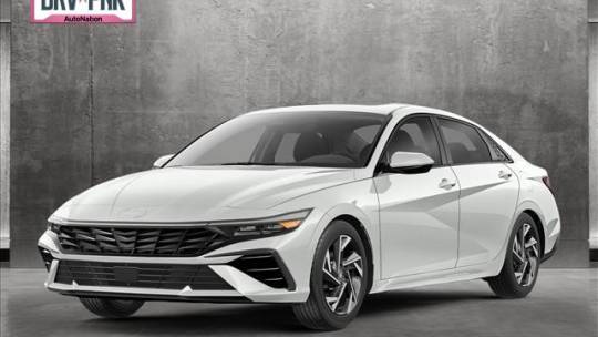 2024 Hyundai Elantra SEL — Sedan — 7,422 mi — Fort Myers, FL