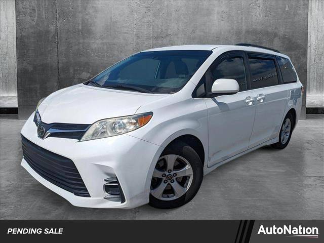 2019 Toyota Sienna LE — Minivan — 73,136 mi — Fort Myers, FL