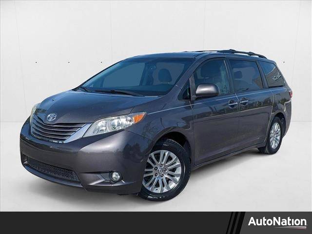 2017 Toyota Sienna XLE — Minivan — 122,924 mi — Fort Myers, FL