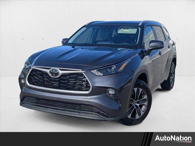 2024 Toyota Highlander XLE — SUV — 15,680 mi — Fort Myers, FL
