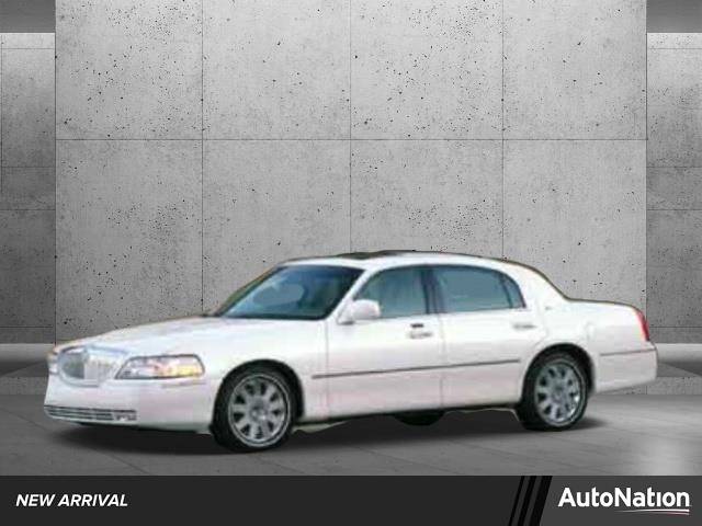2004 Lincoln Town Car Ultimate — Sedan — 111,061 mi — Fort Myers, FL
