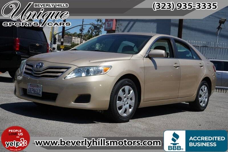 2010 Toyota Camry LE — Sedan — 100,730 mi — Los Angeles, CA
