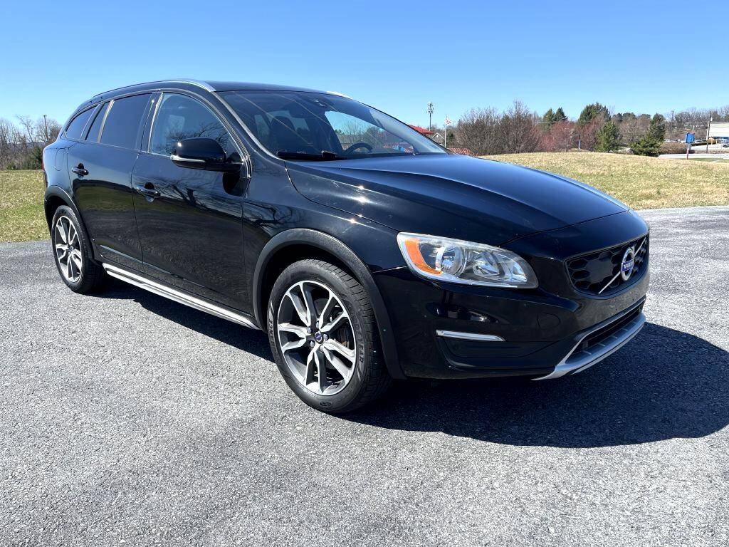 2016 Volvo V60 Cross Country T5 — Wagon — 91,930 mi — Mechanicsburg, PA