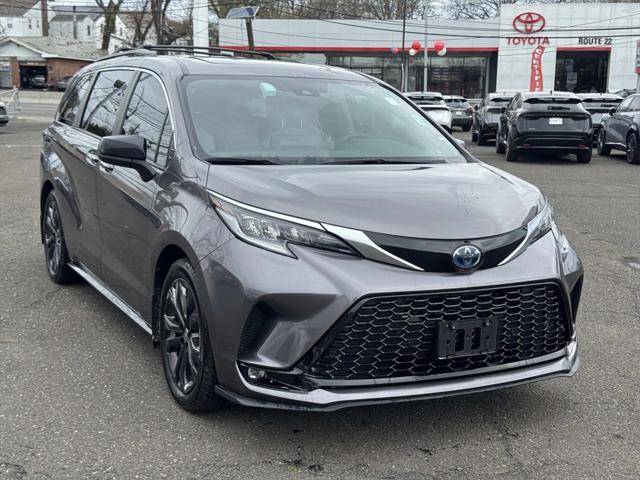 2022 Toyota Sienna XSE — Minivan — 56,981 mi — Hillside, NJ