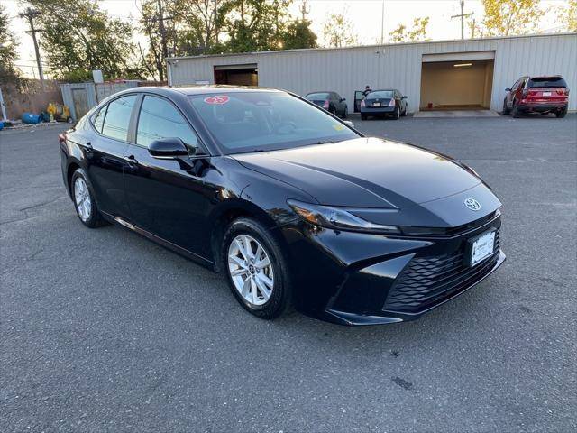 2025 Toyota Camry Hybrid LE — Sedan — 32,979 mi — Hillside, NJ