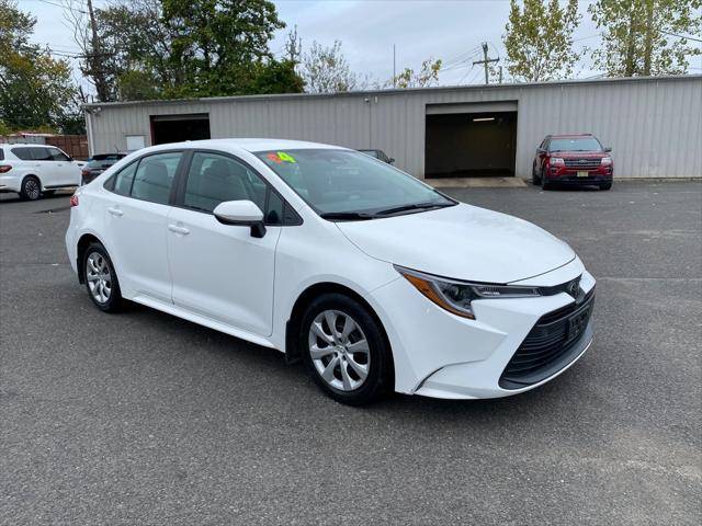 2024 Toyota Corolla LE — Sedan — 17,708 mi — Hillside, NJ
