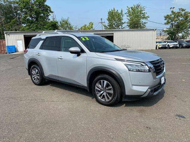2022 Nissan Pathfinder SL — SUV — 25,973 mi — Hillside, NJ