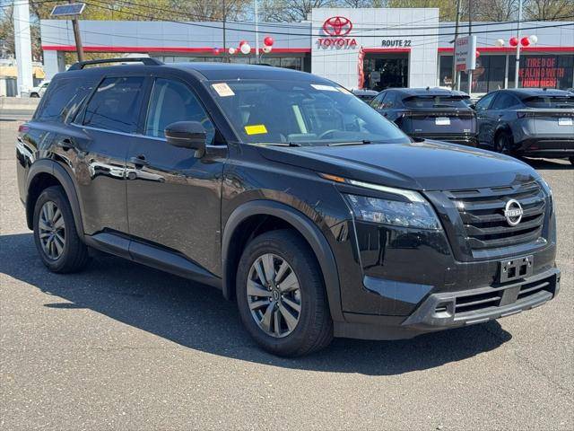 2024 Nissan Pathfinder SV — SUV — 4,732 mi — Hillside, NJ