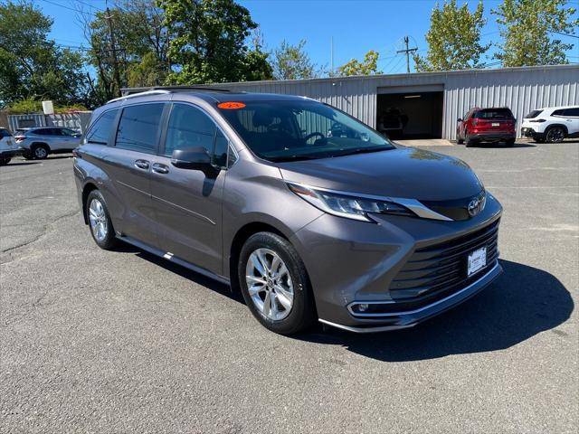 2023 Toyota Sienna Limited — Minivan — 48,210 mi — Hillside, NJ