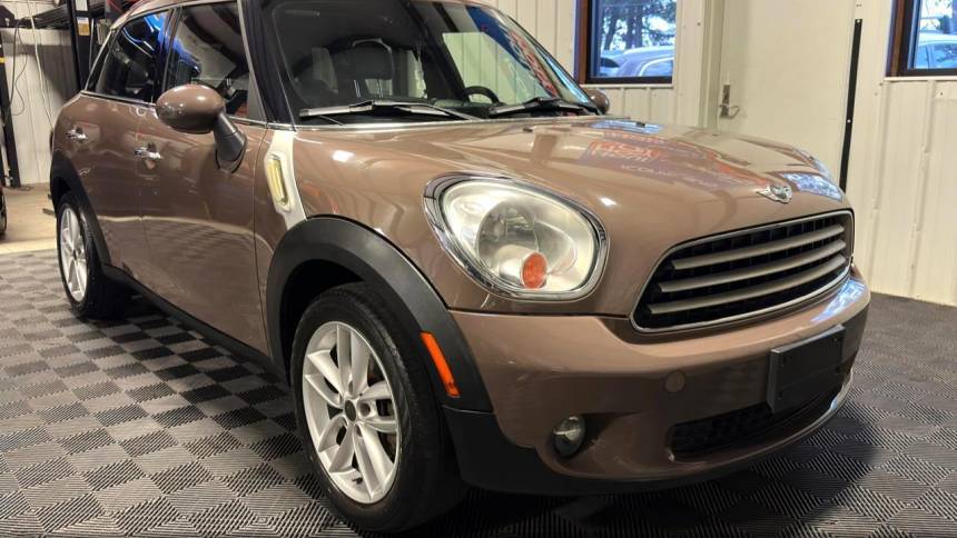 2011 MINI Cooper Countryman Base