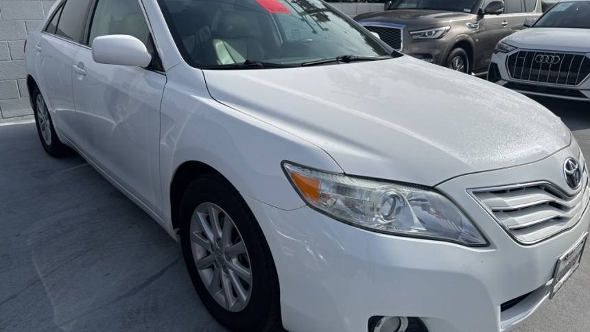 2011 Toyota Camry XLE — Sedan — 105,883 mi — Torrance, CA