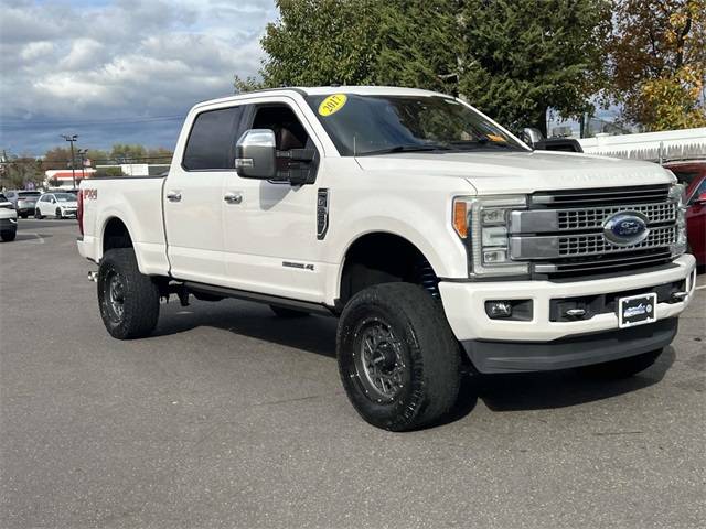 2017 Ford Super Duty F-250 Platinum — Pickup Truck — 156,051 mi — West Islip, NY