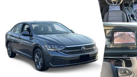2024 Volkswagen Jetta SE — Sedan — 8,019 mi — West Islip, NY