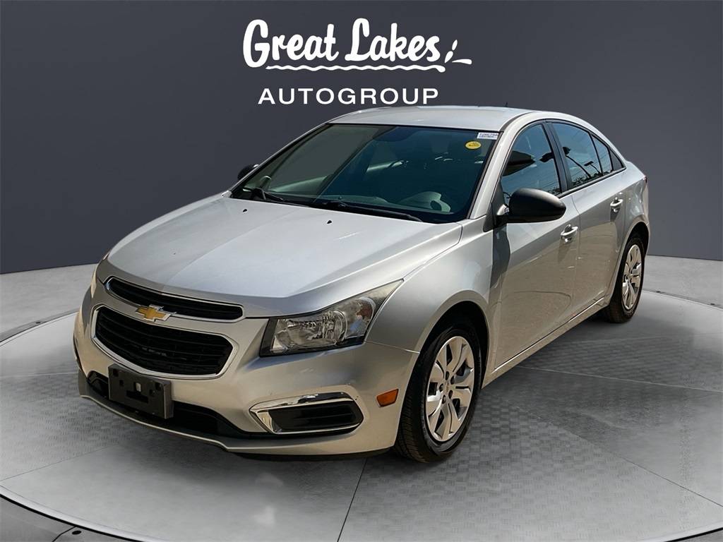 2015 Chevrolet Cruze LS — Sedan — 120,113 mi — Columbus, OH