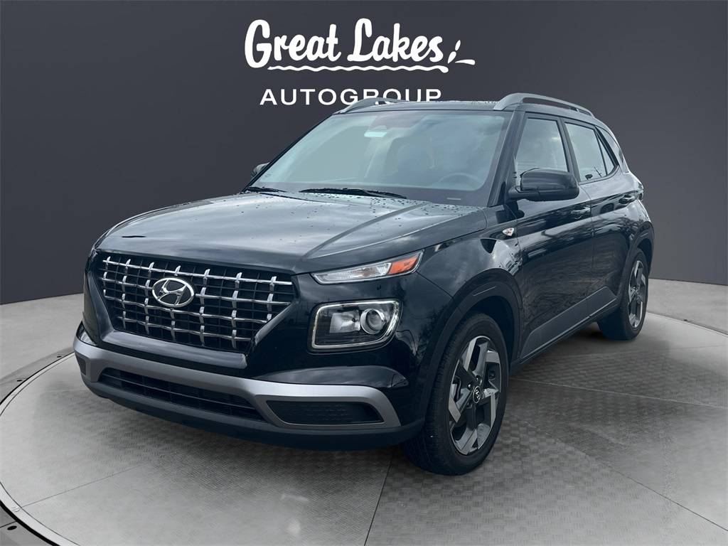 2023 Hyundai Venue SEL — SUV — 18,482 mi — Columbus, OH