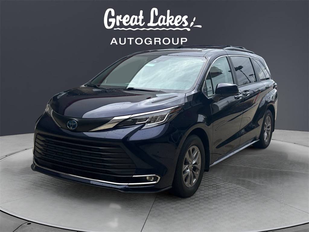 2023 Toyota Sienna XLE — Minivan — 32,425 mi — Columbus, OH