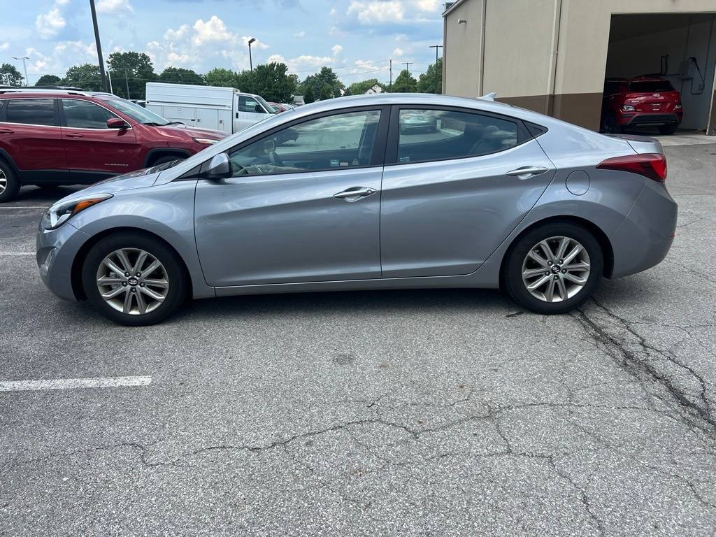 2014 Hyundai Elantra SE — Sedan — 138,251 mi — Columbus, OH
