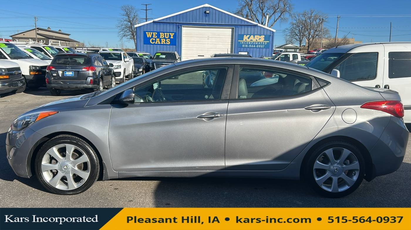 2013 Hyundai Elantra Limited — Sedan — 117,692 mi — Pleasant Hill, IA