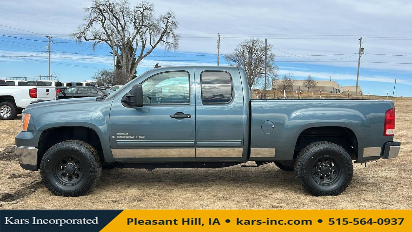 2007 GMC Sierra 2500HD Work Truck — Pickup Truck — 166,039 mi — Pleasant Hill, IA