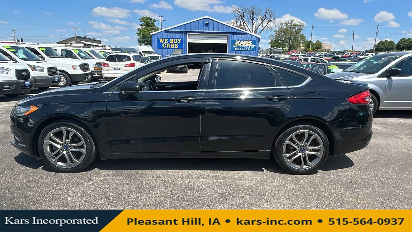 2017 Ford Fusion SE — Sedan — 101,719 mi — Pleasant Hill, IA