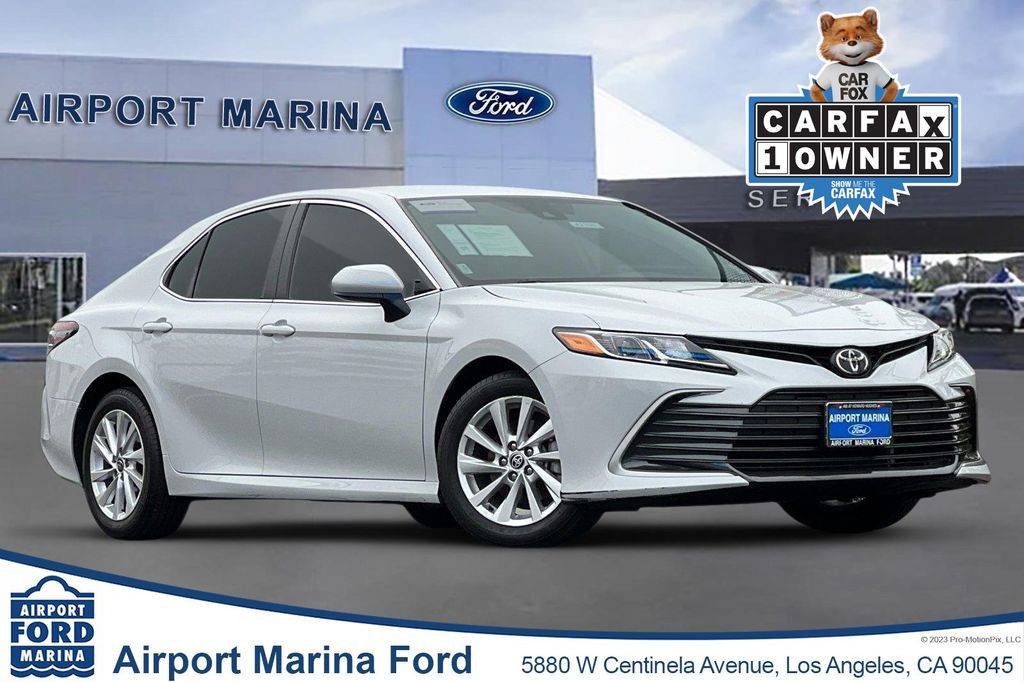 2023 Toyota Camry LE — Sedan — 14,648 mi — Los Angeles, CA