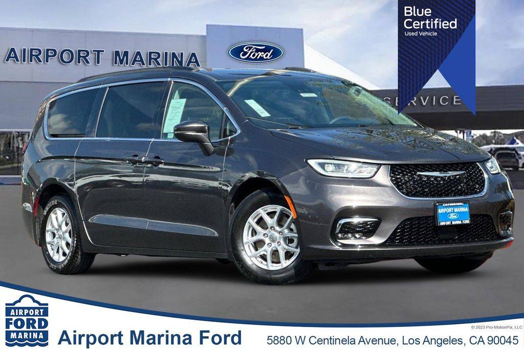 2022 Chrysler Pacifica Touring L — Minivan — 69,483 mi — Los Angeles, CA