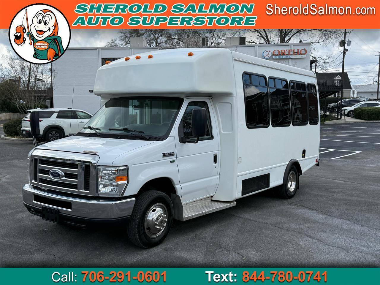 2013 Ford Econoline Commercial Cutaway E-350