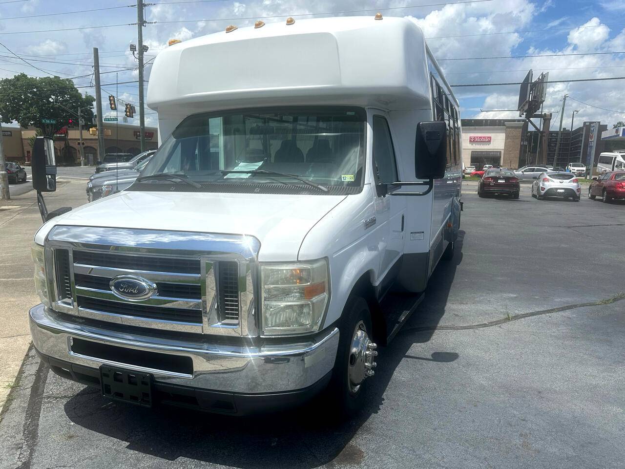 2011 Ford Econoline Commercial Cutaway E-450 — Chassis Cab Truck — 34,312 mi — Rome, GA