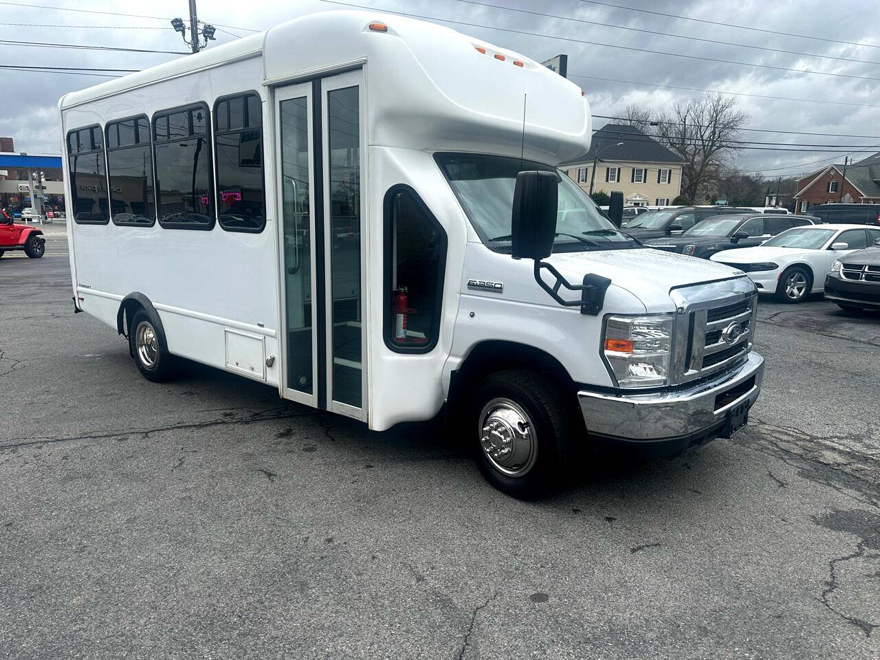 2018 Ford E-Series Cutaway E-350 — Chassis Cab Truck — 69,061 mi — Rome, GA