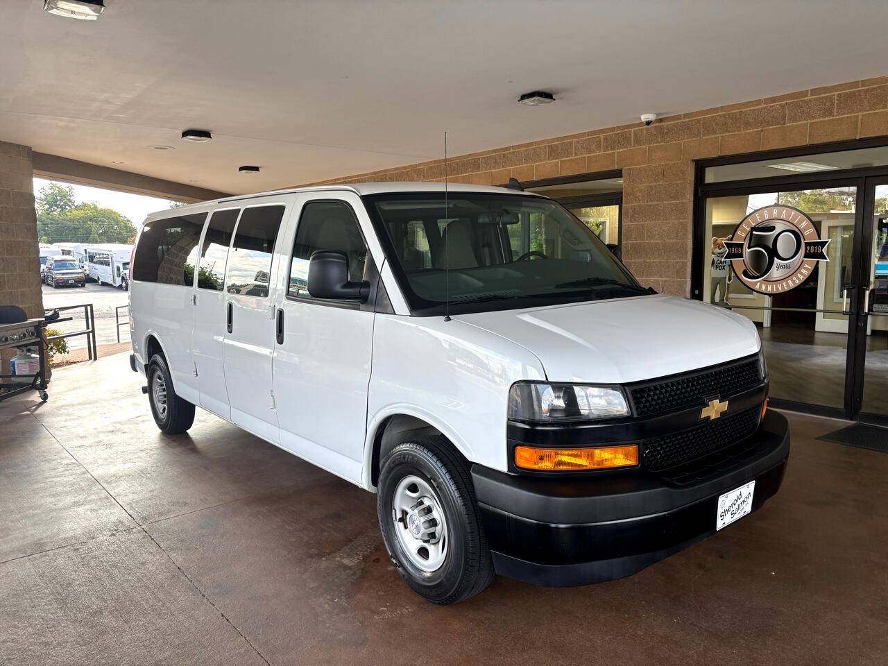 2021 Chevrolet Express Passenger LS — Passenger Van — 57,284 mi — Rome, GA