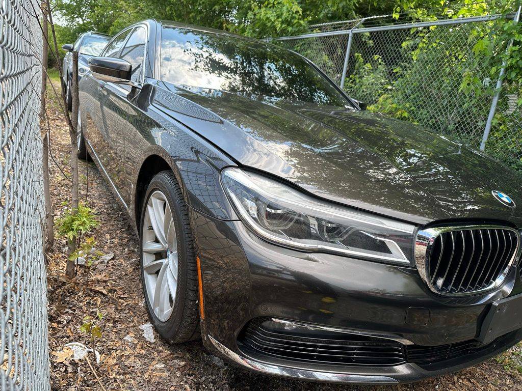2016 BMW 7 Series 750i — Sedan — 105,983 mi — Indianapolis, IN