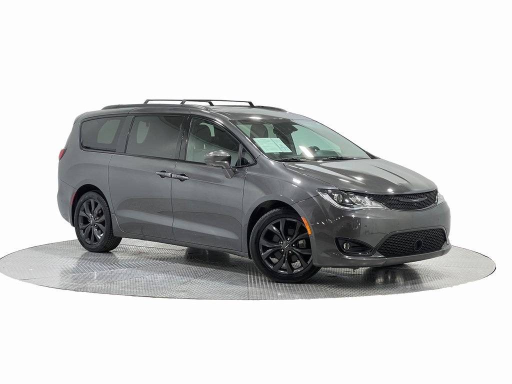 2019 Chrysler Pacifica Touring L Plus — Minivan — 84,218 mi — Indianapolis, IN