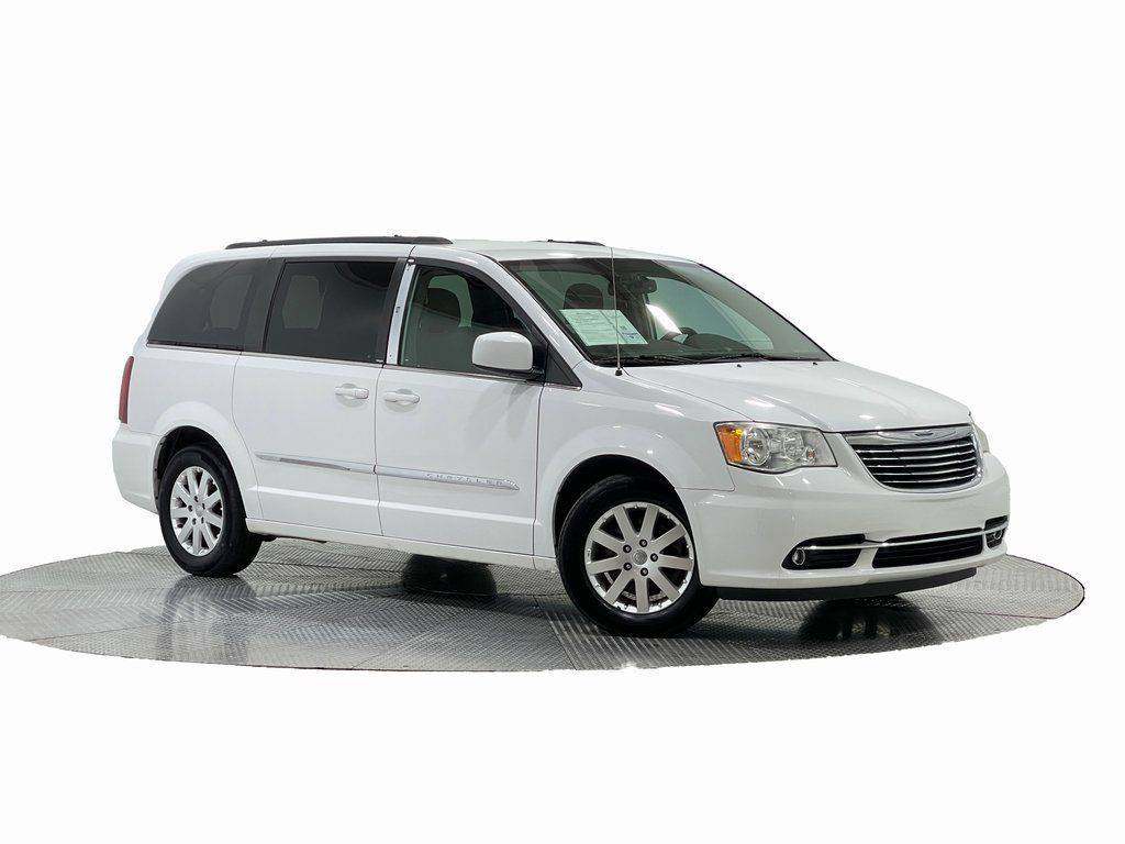 2014 Chrysler Town & Country Touring — Minivan — 150,193 mi — Indianapolis, IN