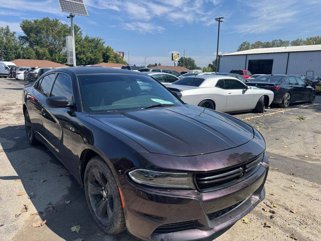 2015 Dodge Charger SE — Sedan — 72,467 mi — Indianapolis, IN