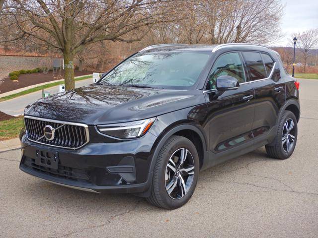 2024 Volvo XC40 Core — SUV — 27,428 mi — Pittsburgh, PA