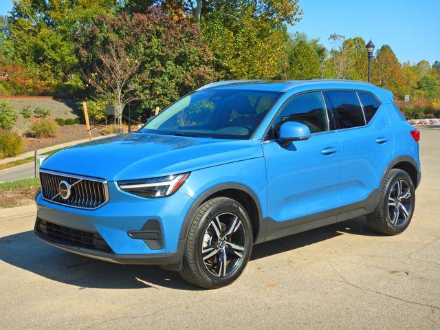 2025 Volvo XC40 Core — SUV — 12,440 mi — Pittsburgh, PA