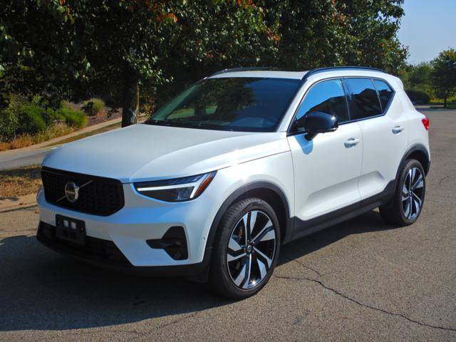 2025 Volvo XC40 Plus — SUV — 18,473 mi — Pittsburgh, PA