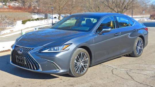 2022 Lexus ES ES 300h — Sedan — 21,621 mi — Pittsburgh, PA