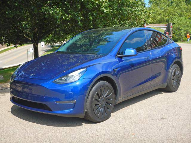 2023 Tesla Model Y Long Range — SUV — 2,271 mi — Pittsburgh, PA
