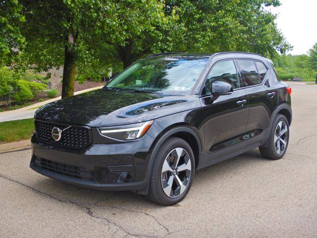 2024 Volvo XC40 Core — SUV — 2,644 mi — Pittsburgh, PA